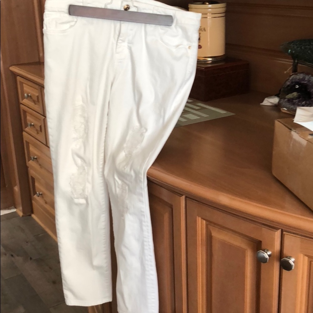 Chico white distressed jeans
